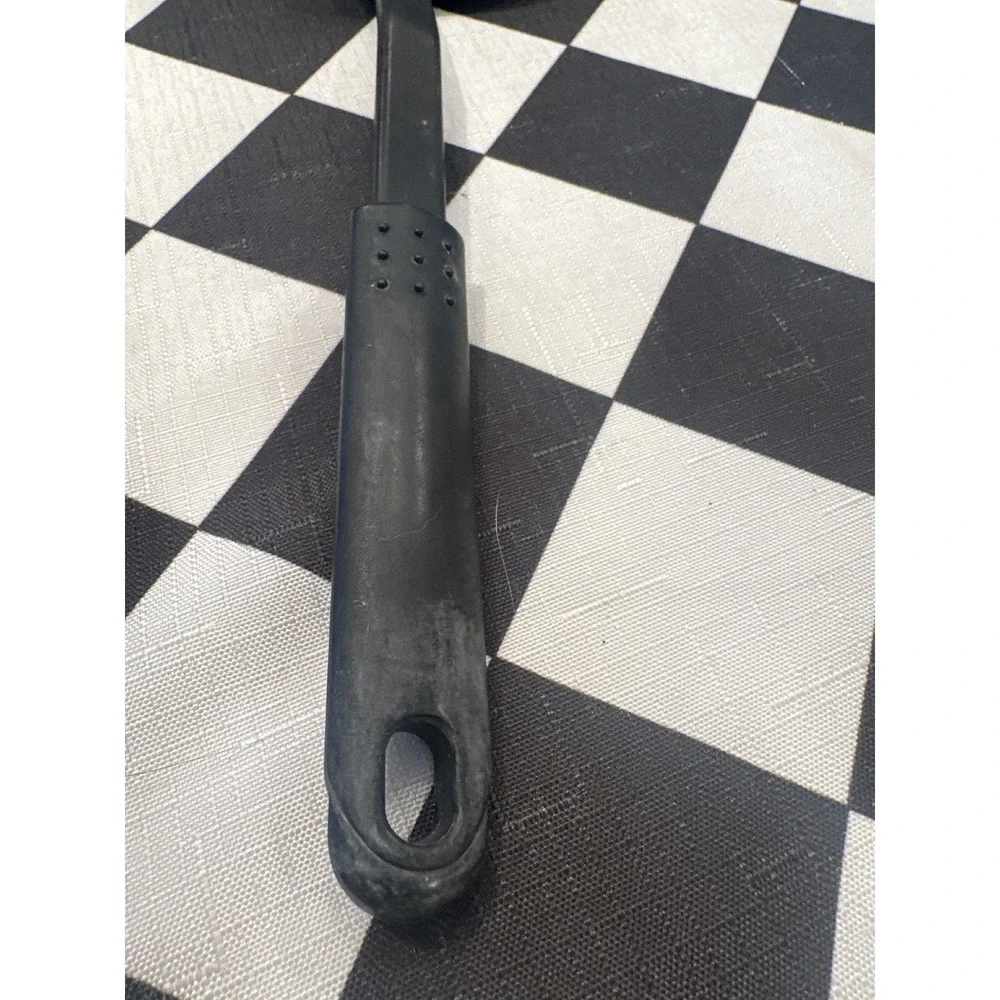 Black Kitchen Ladle Soup Spoon With Hanging Hole For Cooking
